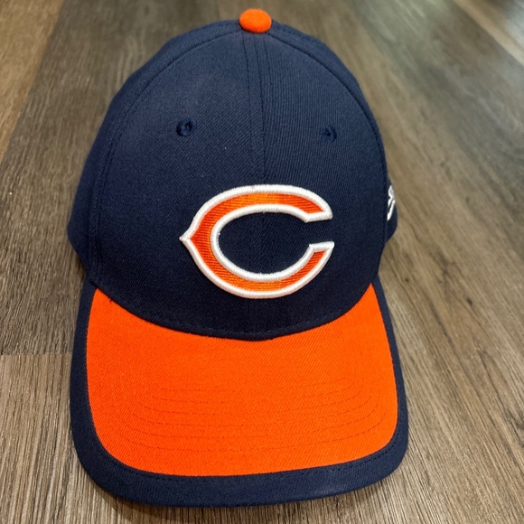 Chicago Bears Hat‎ New Era Small-Medium NFL 3930 Cap Curved Brim Blue - Picture 1 of 9